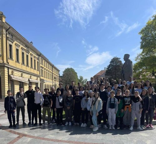 675003761 122251385732101006 1510698637385598235 n